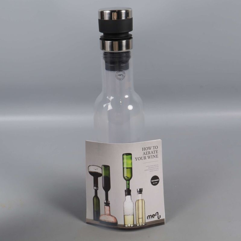 Karaff från Menu med instruktionshäfte om användning