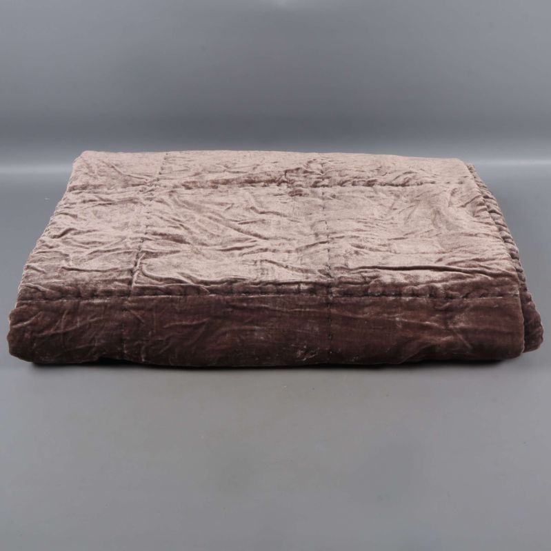 Hopvikt överkast med mörk och ljus sida synlig