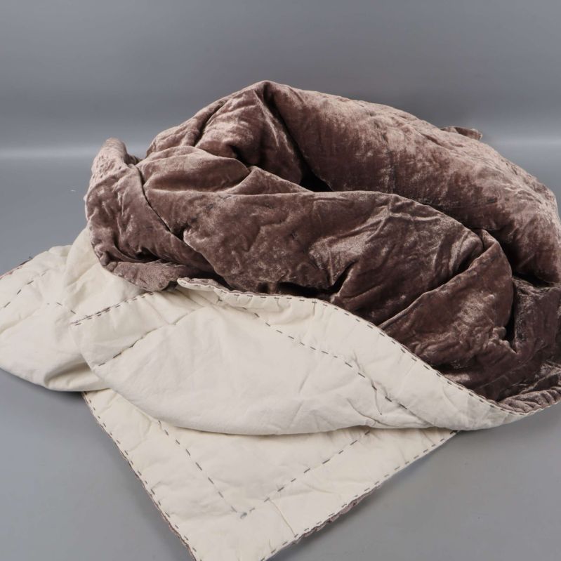 Överkast upplagd och skrynklad för strukturvisning