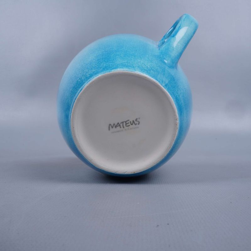 Koppens botten med Mateus logotyp synlig