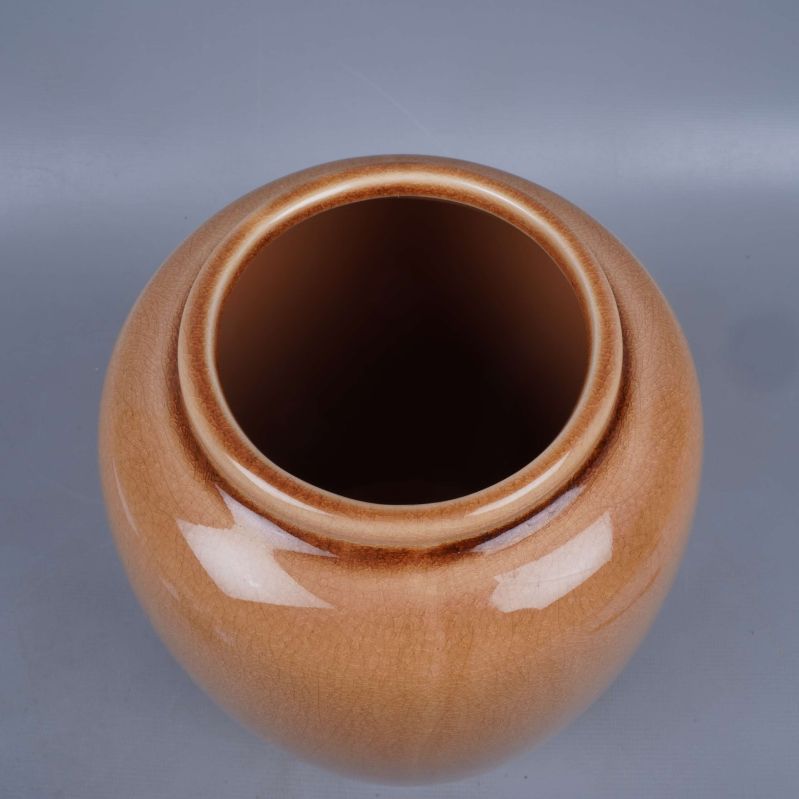 Vas sedd ovanifrån med rund öppning