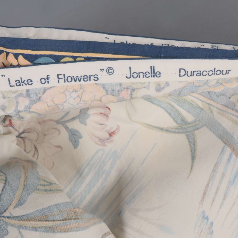 Text Lake of Flowers Jonelle Duracolour