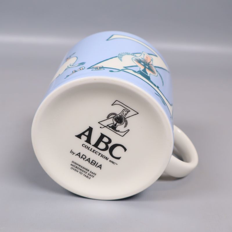 Mugg botten visar ABC Collection och Arabia logga