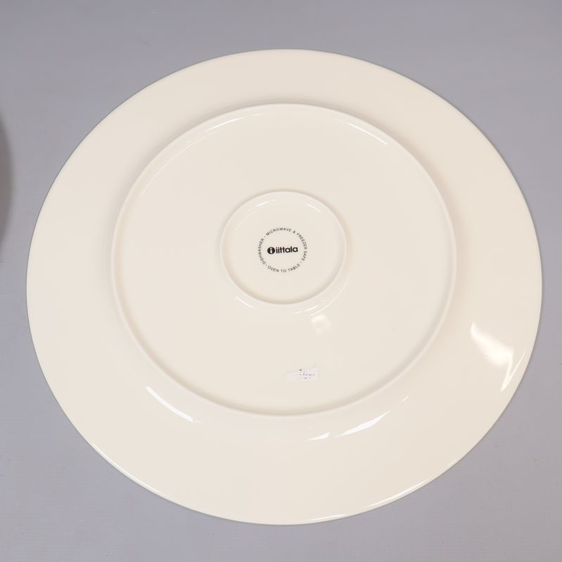 Fatets undersida med Iittala-stämpel mitt på botten
