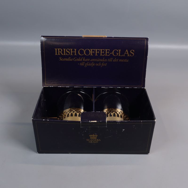 Irish coffeeglas i öppen originalkartong