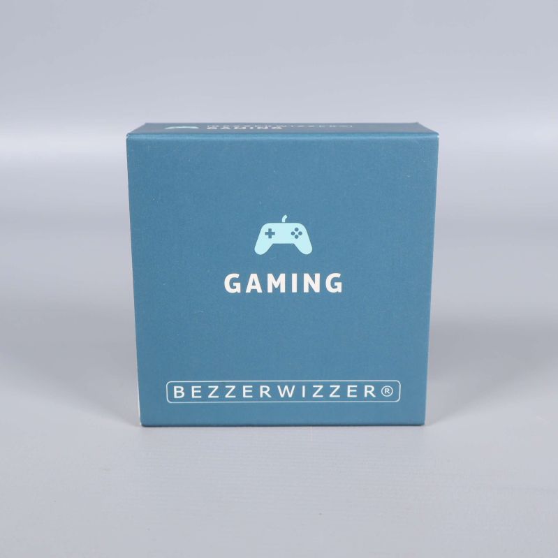 Fyrkantig blå låda med texten Gaming och spelkontrollsymbol