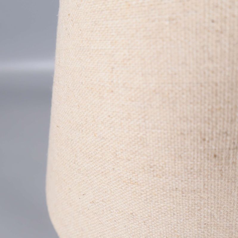 Närbild av beige textilskärm
