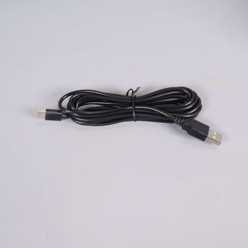 Svart USB-kabel till golvlampa