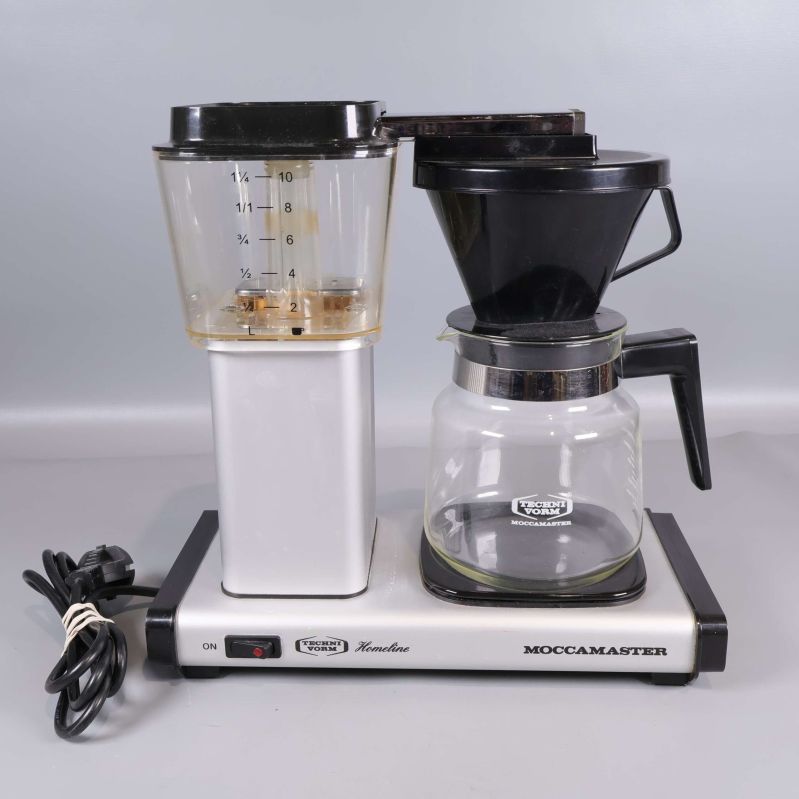 Framsida av Moccamaster kaffebryggare med glaskanna