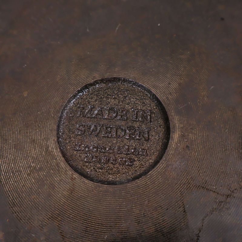 Närbild på botten med texten Made in Sweden