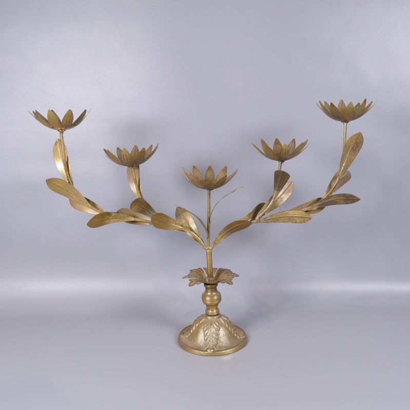Stor ljusstake med fem blomformade hållare