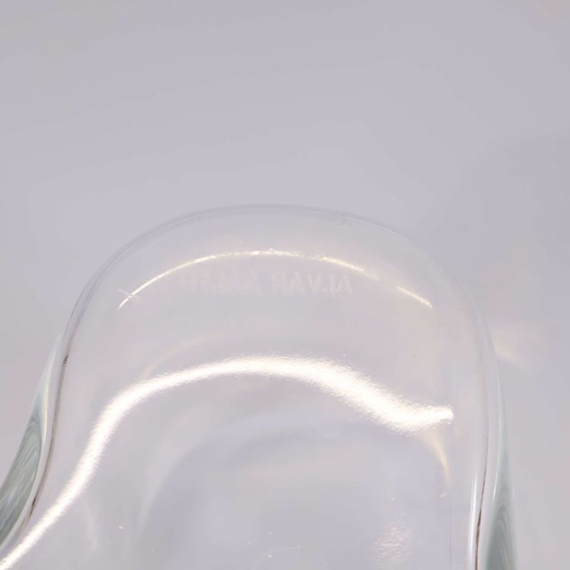 Ingraverad märkning Iittala Savoy på botten