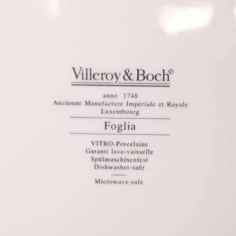 Detaljbild på märkning Villeroy & Boch Foglia på porslin