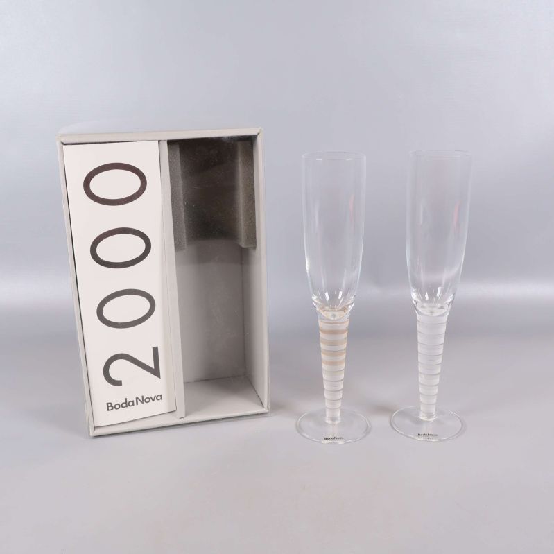 Två champagneglas och originalkartong från Boda Nova 2000