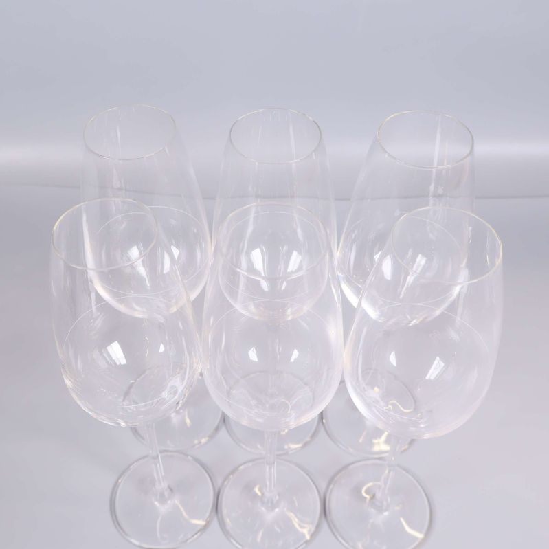 Översiktsbild sex champagneglas