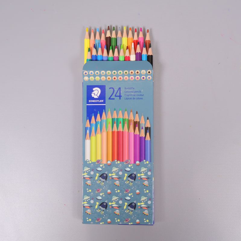 Staedtler färgpennor i sin originalförpackning, pennspetsar synliga