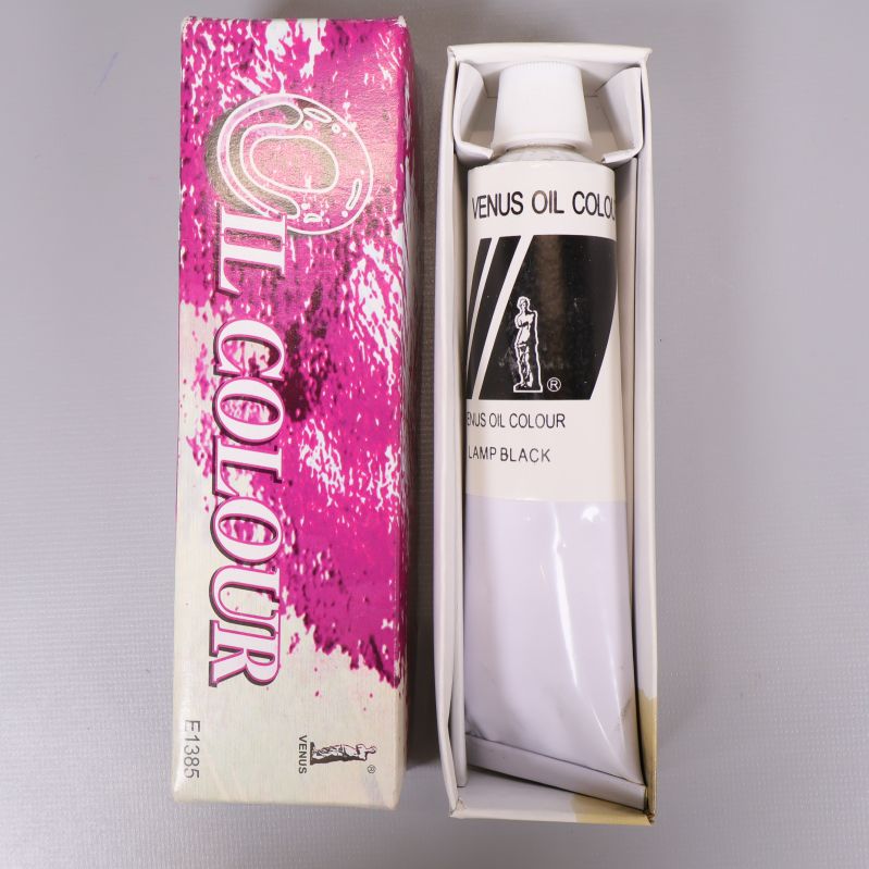 Vit tub Venus Oil Colour svart färg med rosa förpackning