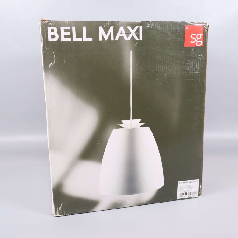 Framsidan av förpackningen till pendellampa Bell Maxi från sg