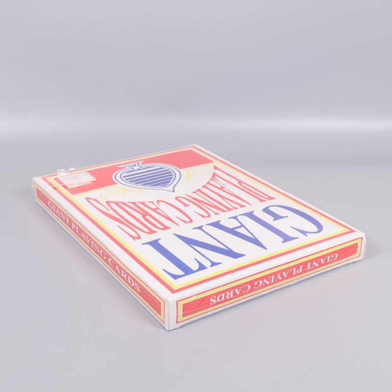 Giant Playing Cards-förpackningen liggande upp och ner
