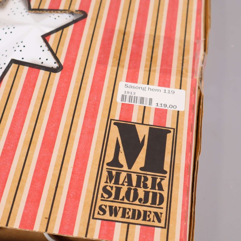Kartong med Markslöjd Sweden logotyp och prislapp