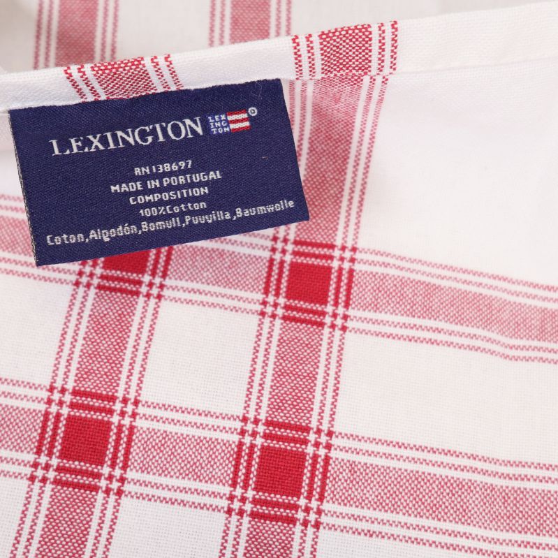 Närbild på etikett med Lexington och materialinformation