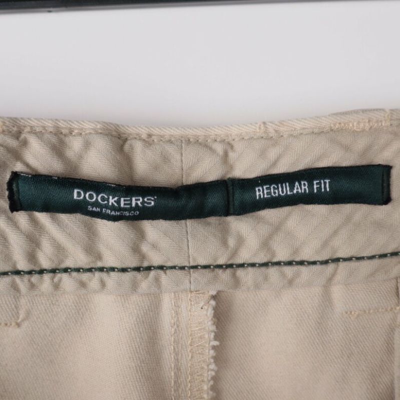 Närbild av Dockers logotyp 