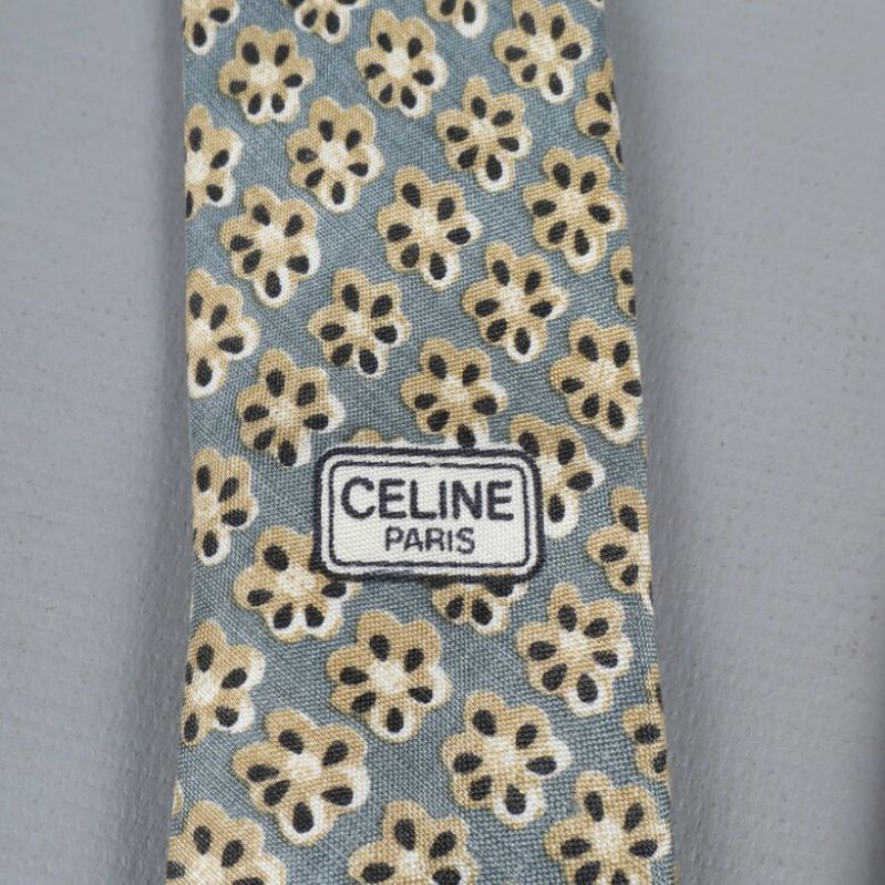 Celine Paris etikett på blommigt mönstrad slips