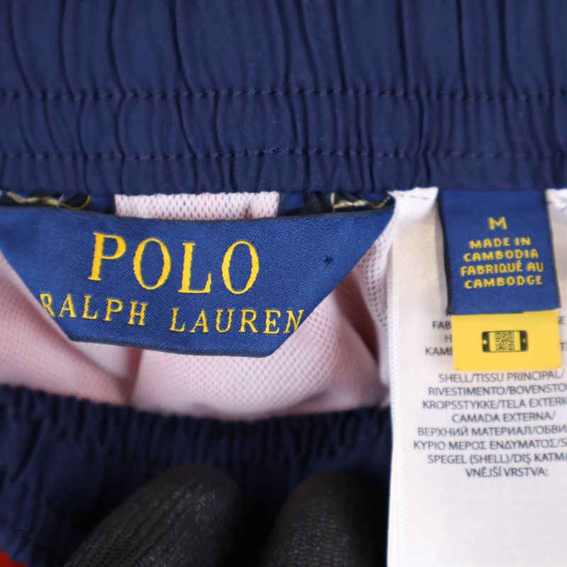Polo Ralph Lauren etikett på shorts