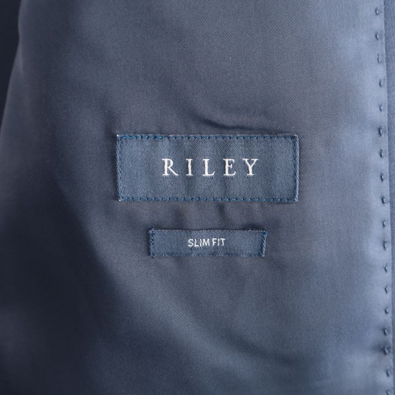 RILEY etikett inuti kavajen