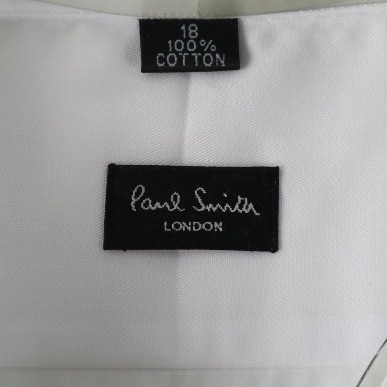 Paul Smith, etiketten Närbild av Paul Smith London etiketten