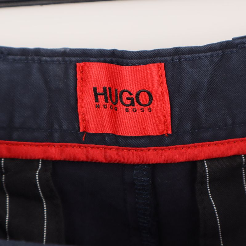 HUGO BOSS etikett inuti shorts