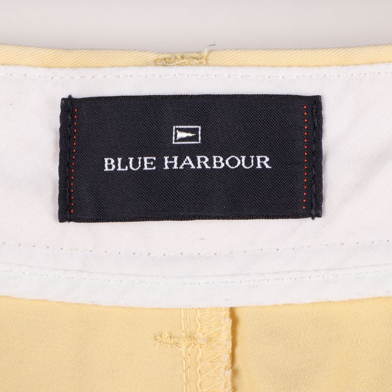 Blue Harbour etikett på insidan av shortsen