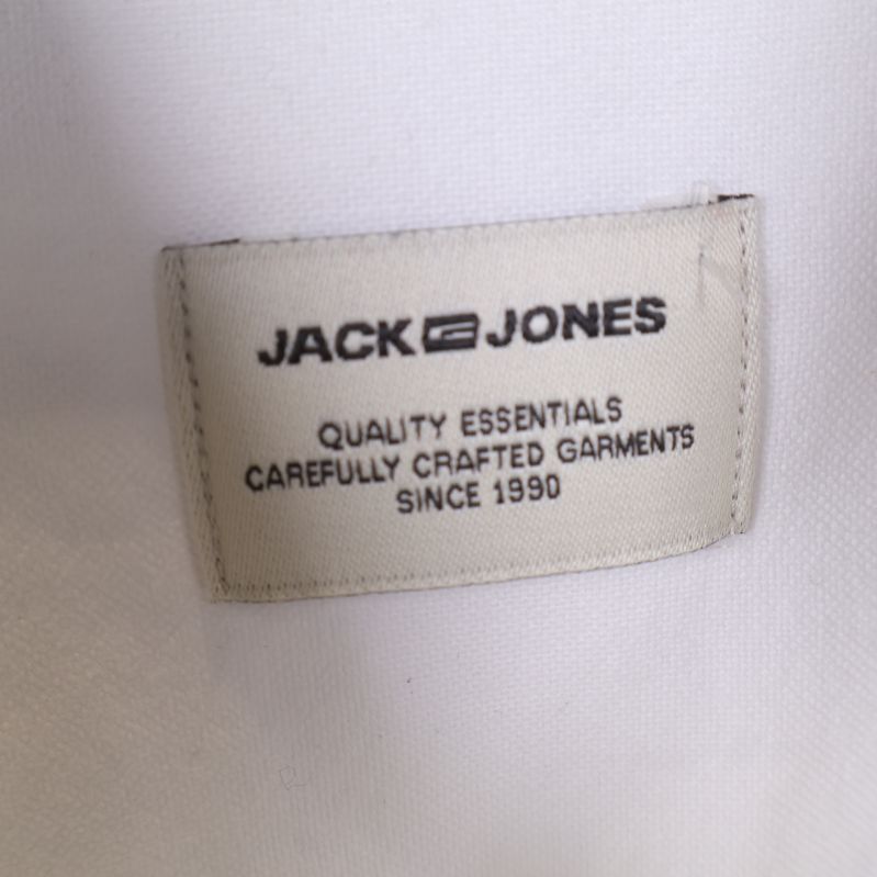 Jack & Jones märkning inuti skjorta