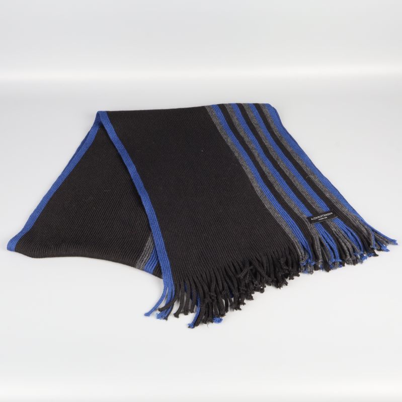 Draperad randig halsduk