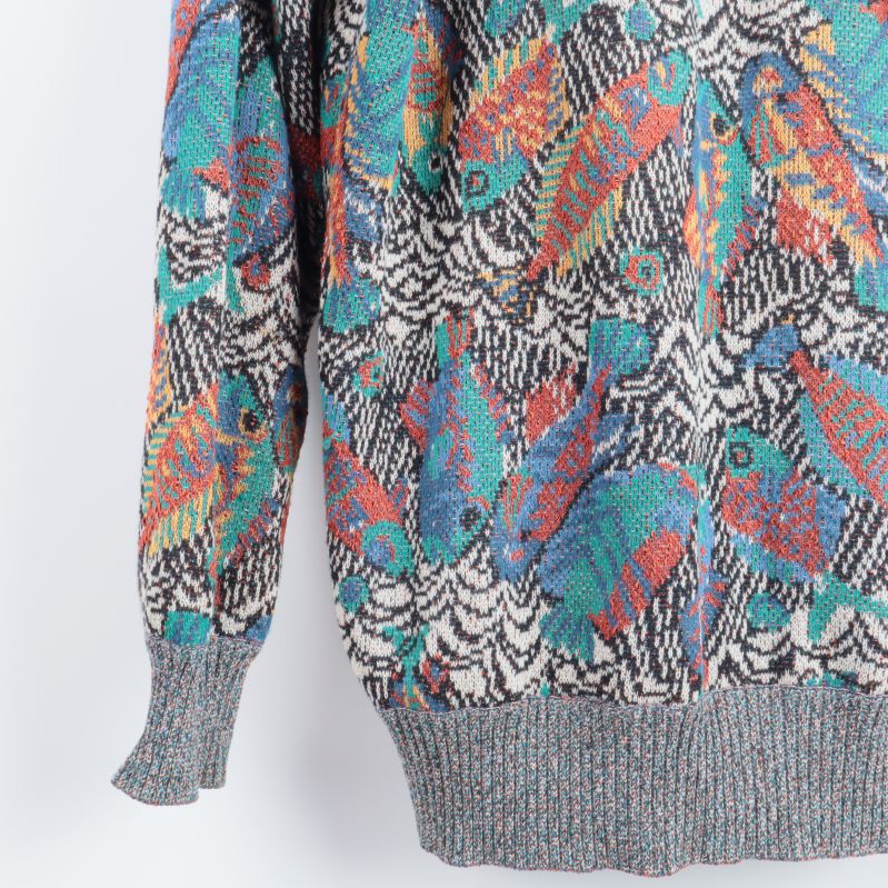 Färgglada mönster på koftans ärm