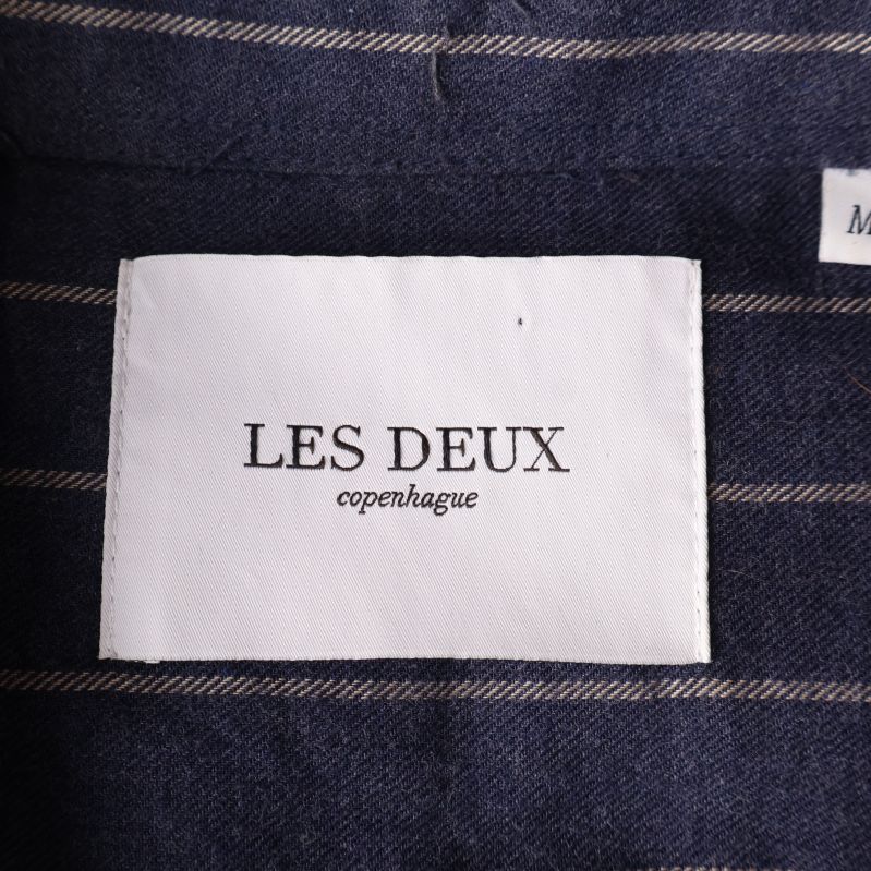 Märkningsetikett med Les Deux logotyp