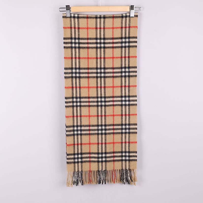 Lång rutmönstrad halsduk 