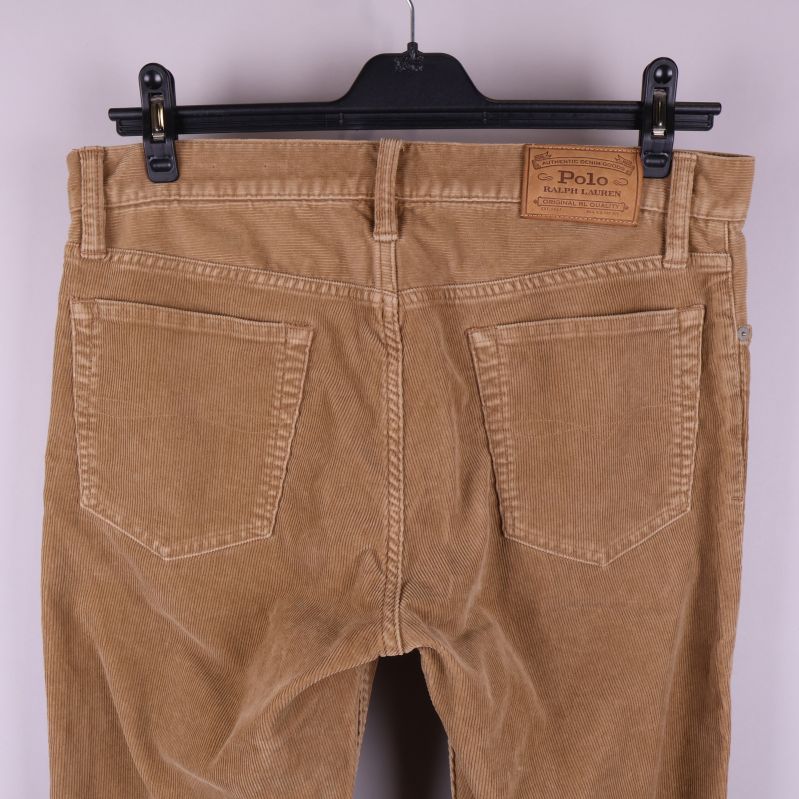 Baksida midja och fickor med Polo Ralph Lauren-lapp