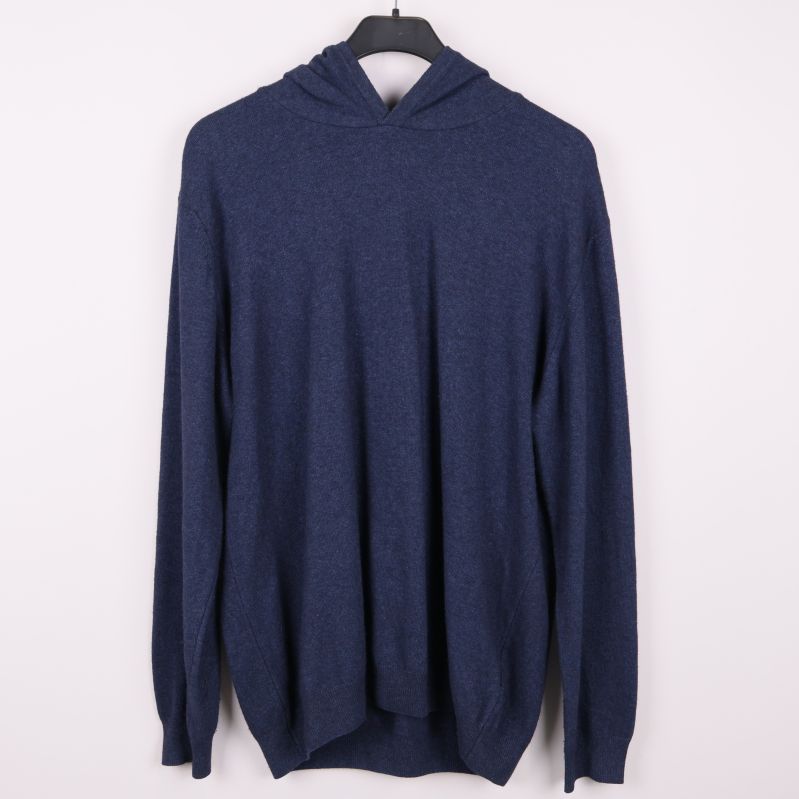 Mörkblå hoodie med luva visad framifrån