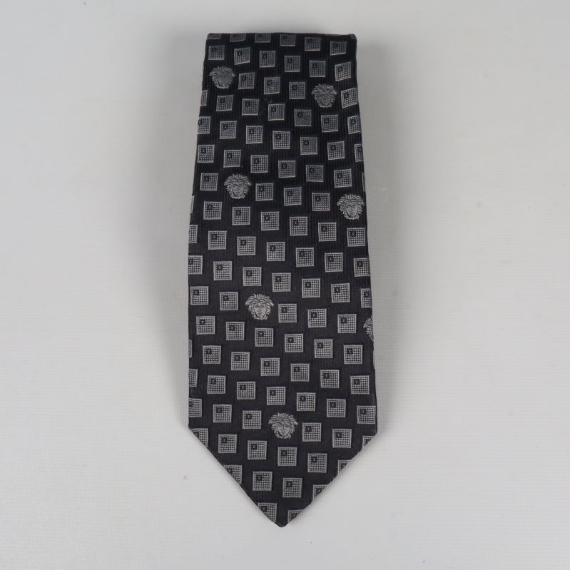 Svart slips med mönster