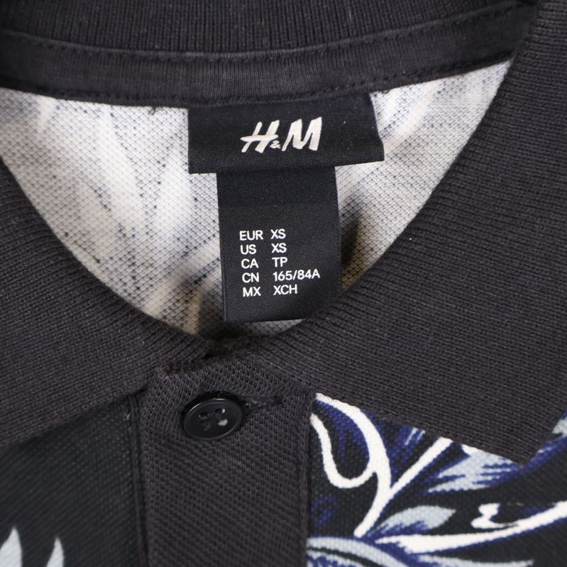 Storleksetikett från H&M visar XS