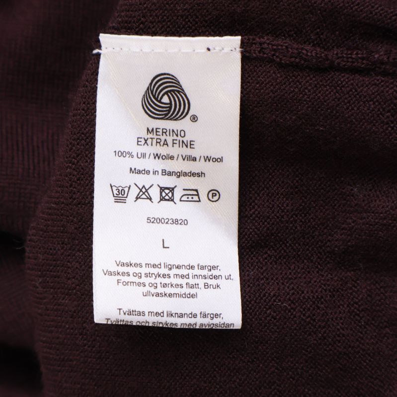 Materiallapp visar 100% ull merino extra fine