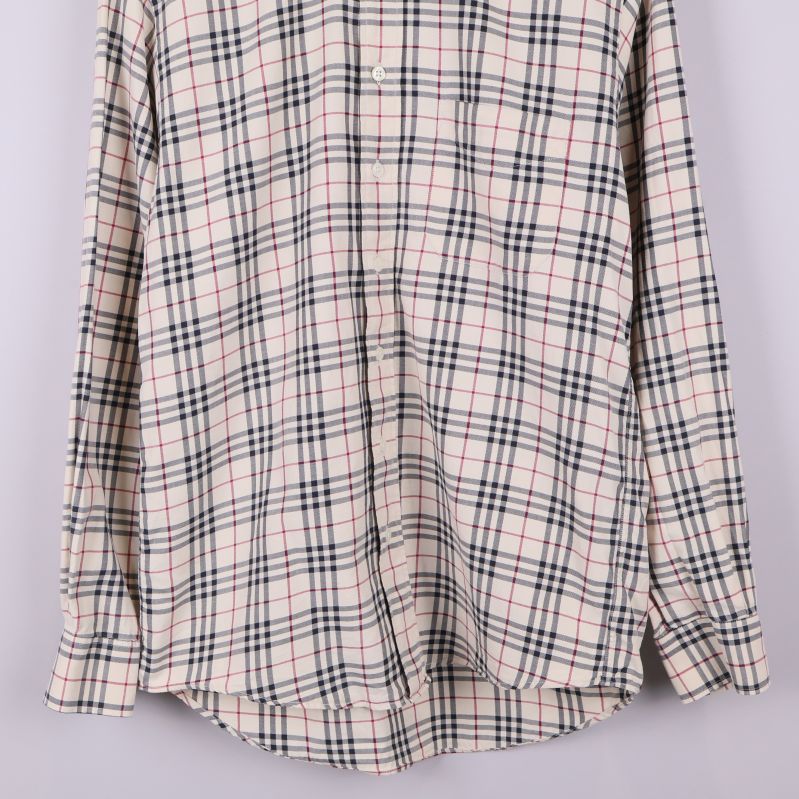 Nedre delen av skjortan 