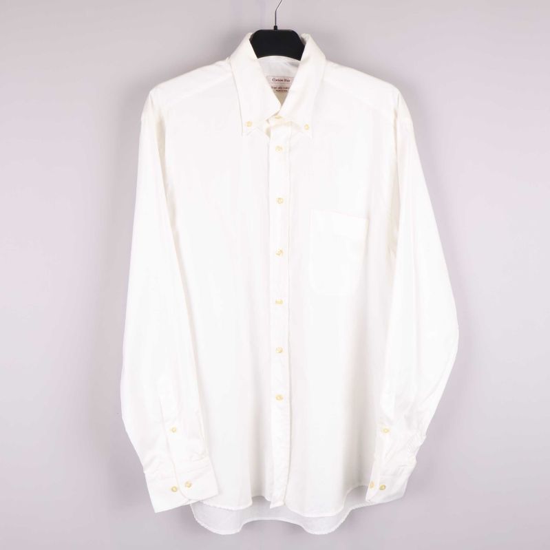 Klassisk vit skjorta design