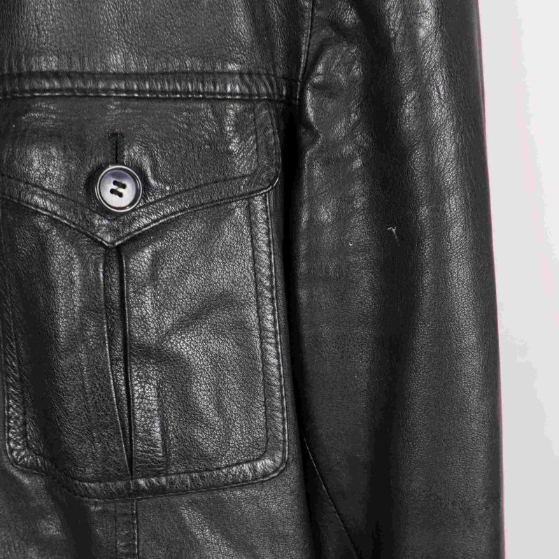 Bröstficka med knapp