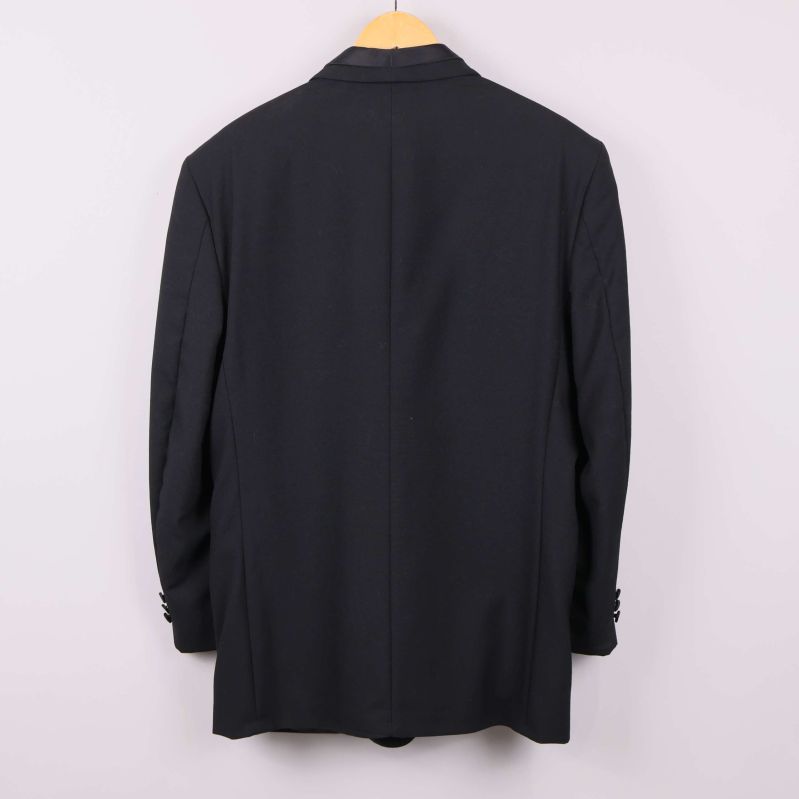 Smokingkavaj bakifrån