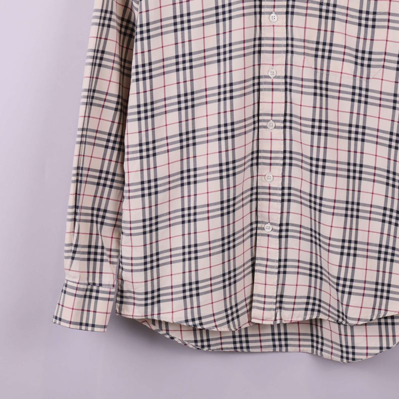 Nedre delen av skjortan 