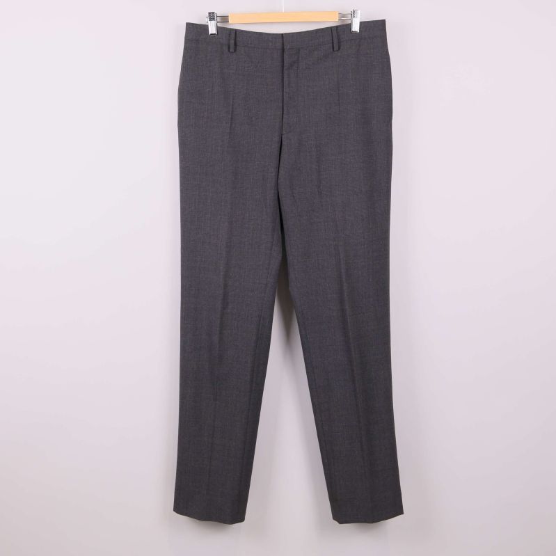 Grå kostymbyxa med raka ben och pressveck