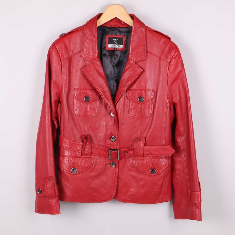 Röd skinnjacka med bälte 