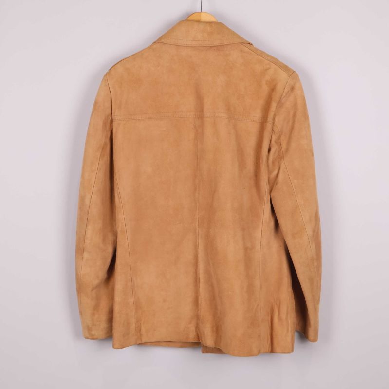 Enkel baksida i mocka